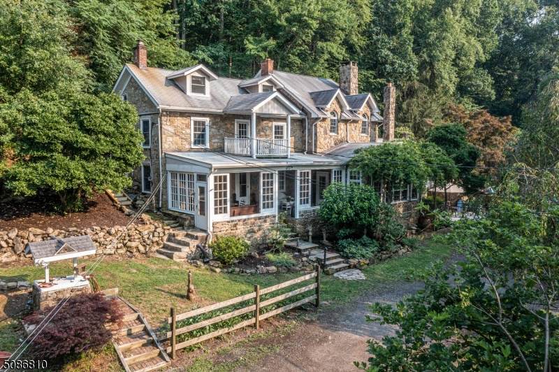 6 Bridle Path Ln - Photo 1