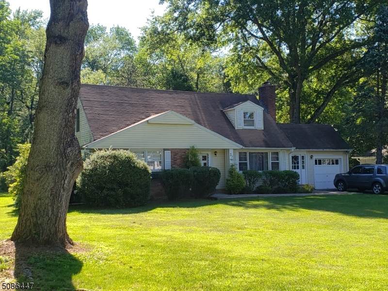 37 Northfield Rd - Photo 1