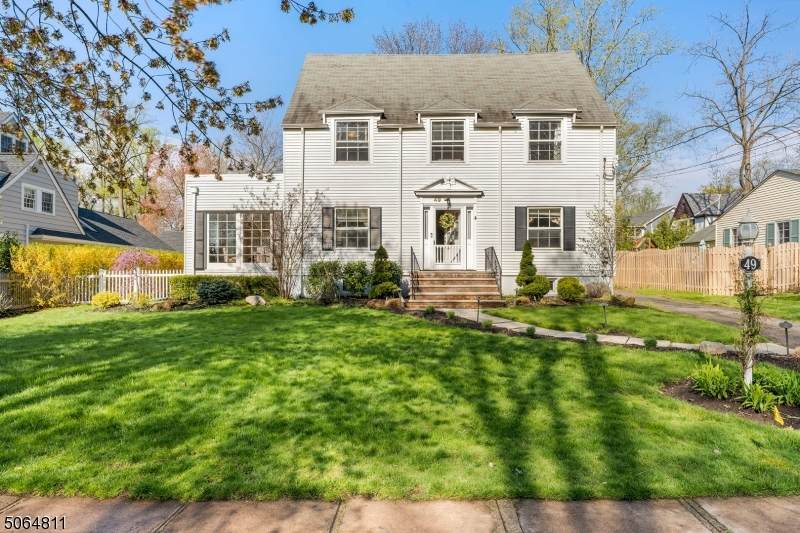 49 Baltusrol Way - Photo 1