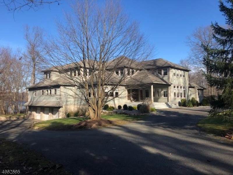 825 W Shore Dr - Photo 1
