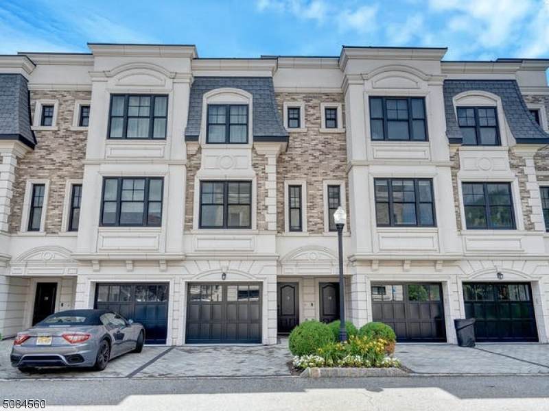 31 Marquis Ct - Photo 1