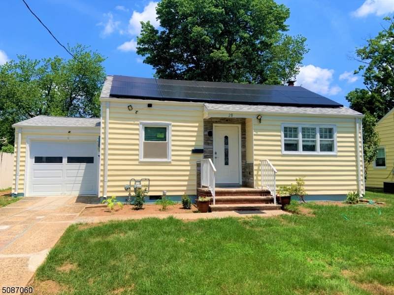 28 Latourette Ave - Photo 1