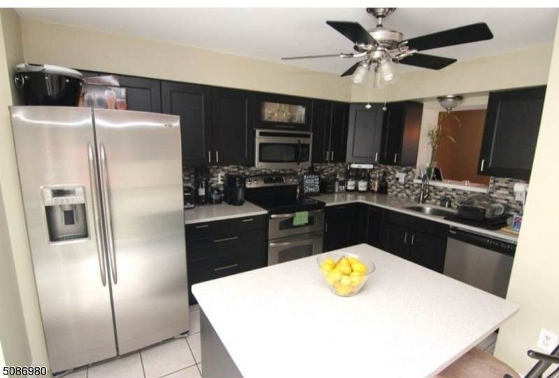 37 Greenwood Lake St - Photo 1