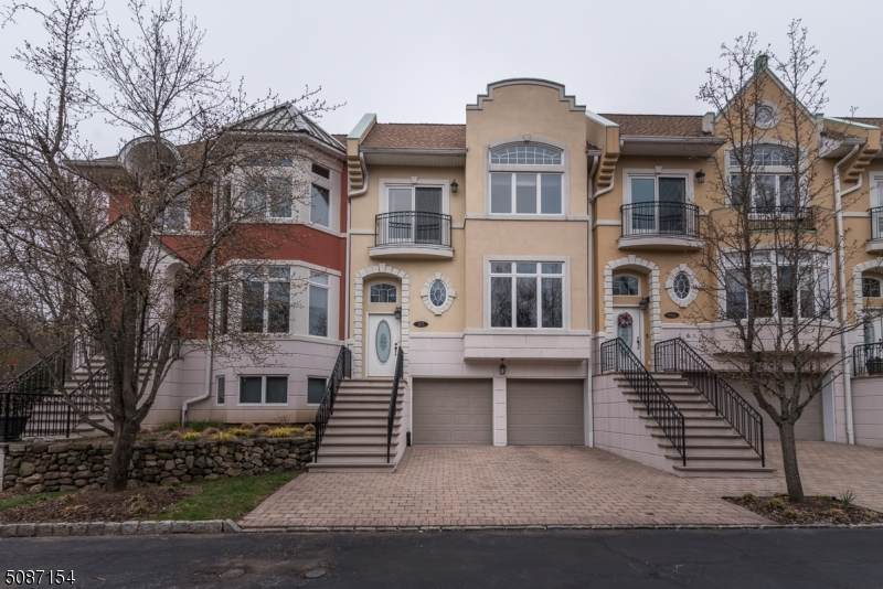 157 Brownstone Ct - Photo 1