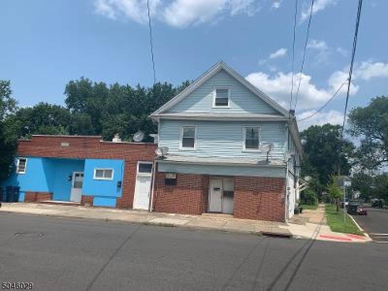 321 Johnston Ave - Photo 1