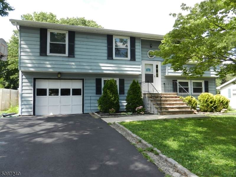 11 King Arthurs Ct - Photo 1