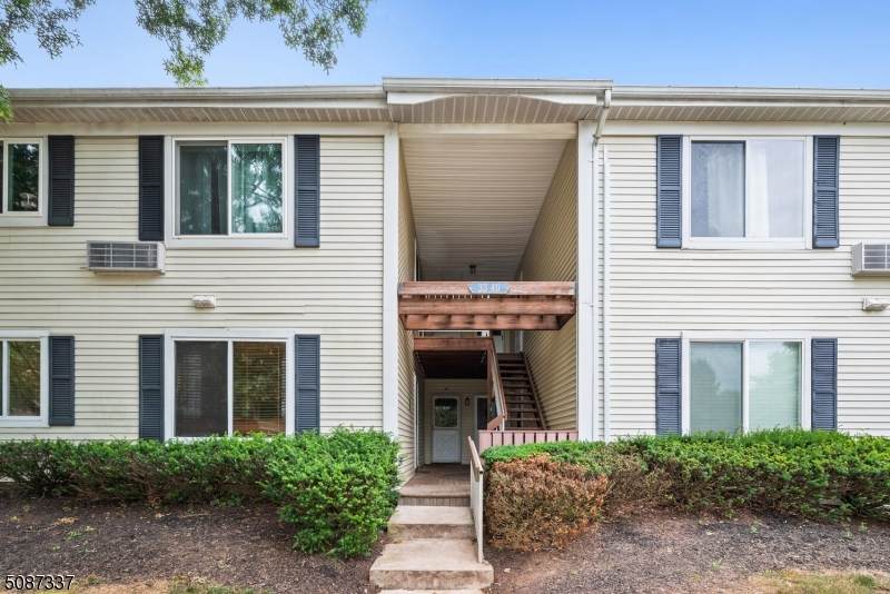 40 Norwich Pl - Photo 1