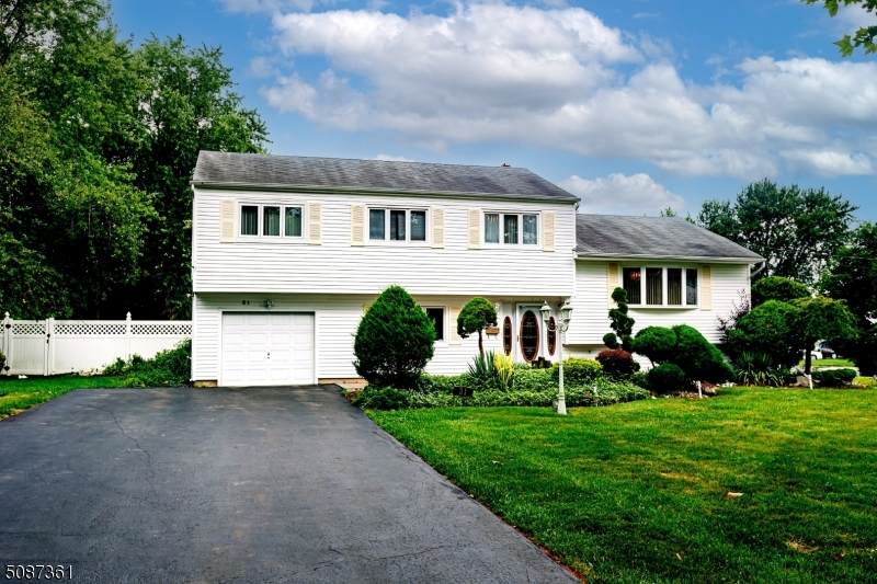 31 Cornell Pl - Photo 1