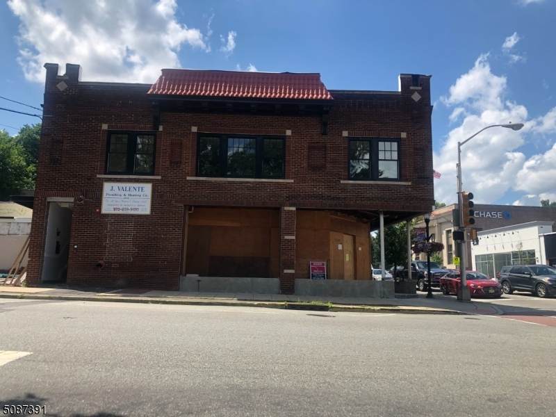 555 Bloomfield Ave - Photo 1