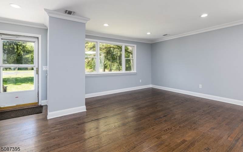 1 Venetia Ave - Photo 1