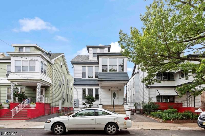 170 Goodwin Ave - Photo 1