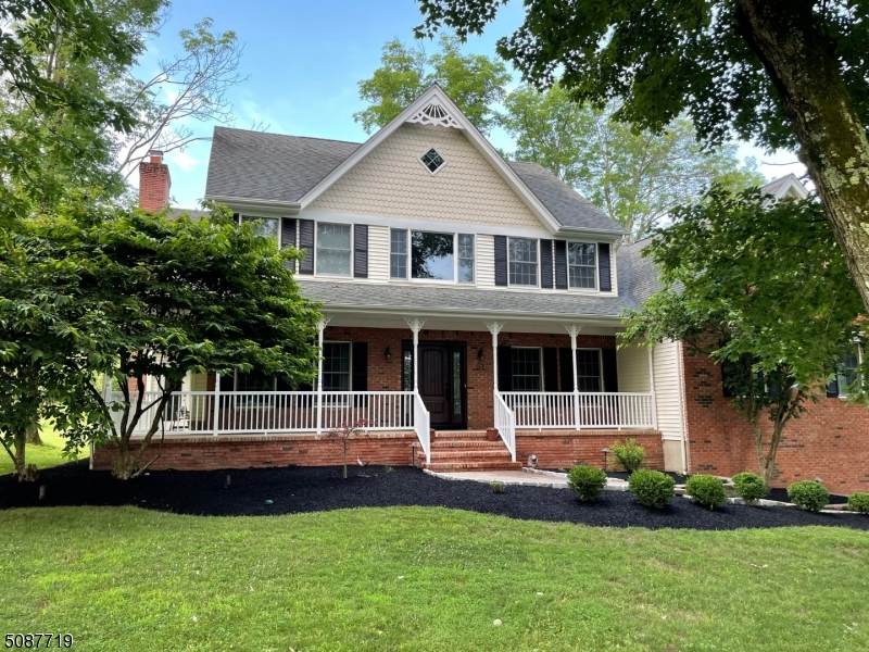 51 Murray Dr - Photo 1