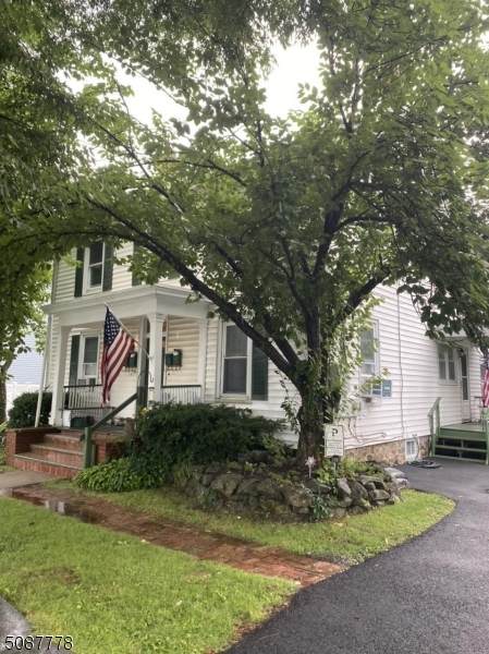 430 Washington St - Photo 1