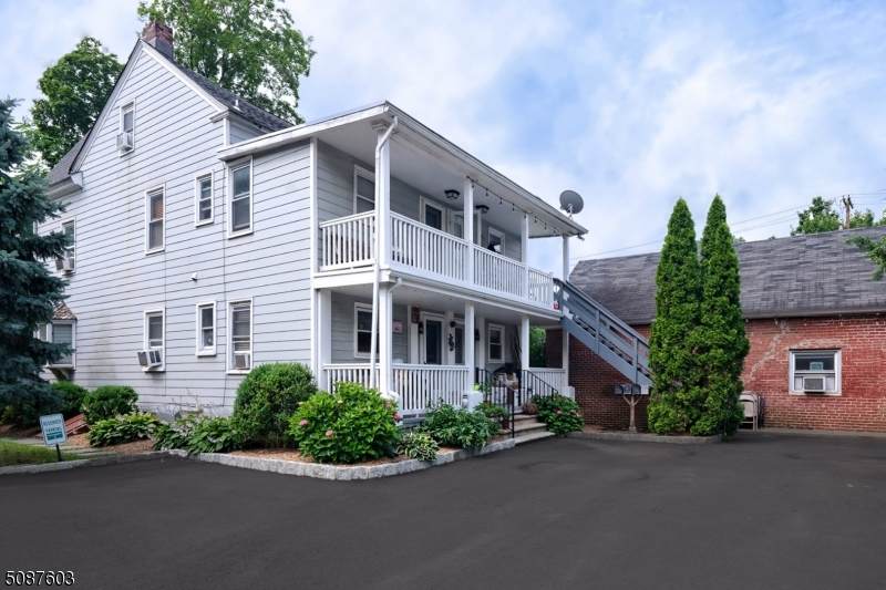 90 Bridge St - Photo 1