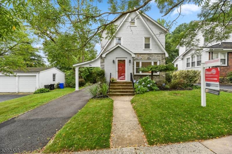4 Elberta Rd - Photo 1