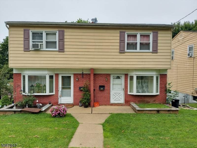 31 Spring St - Photo 1