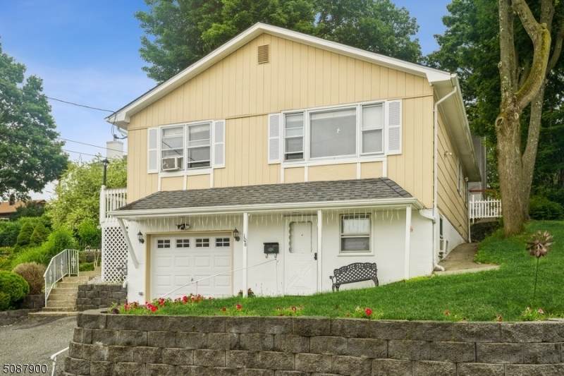 106 W Chrystal St - Photo 1