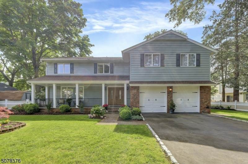 43 Robinson Ave - Photo 1