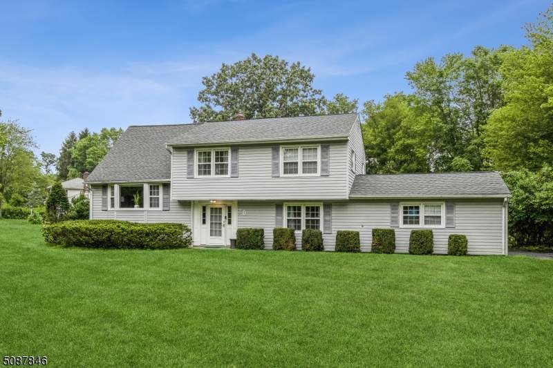 20 Sherwood Dr - Photo 1