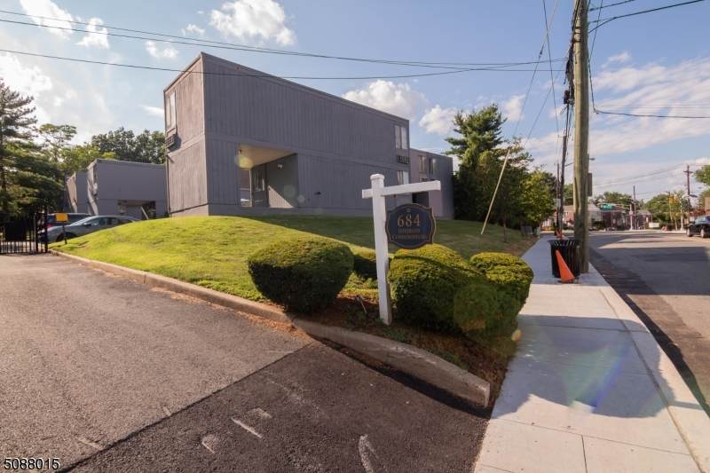 684 Irvington Avenue C016 - Photo 1