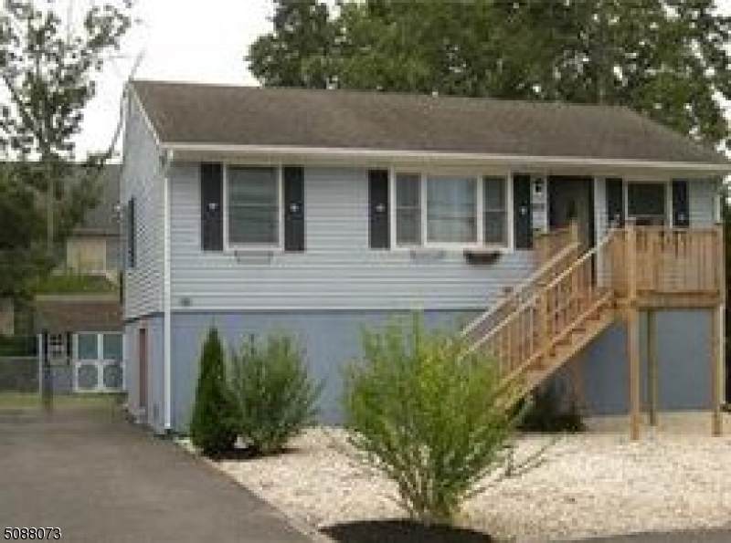 903 Clairmore Ave - Photo 1