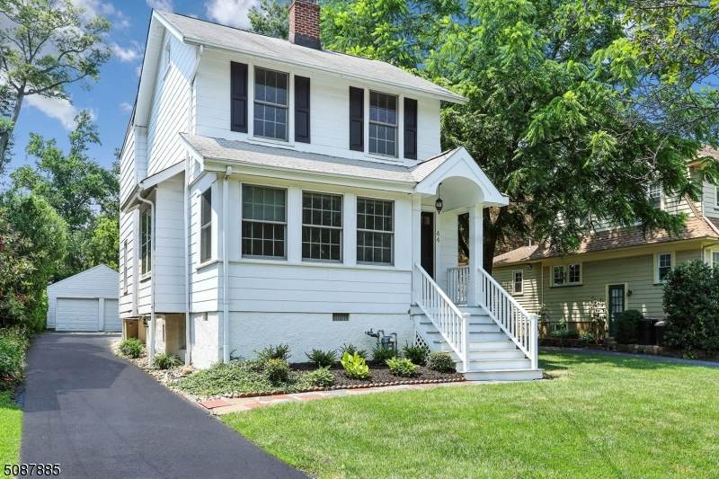 44 Minton Ave - Photo 1