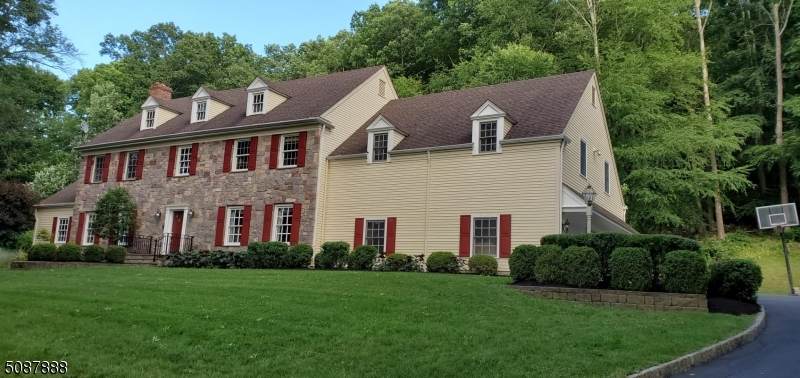 4 Shenandoah Ct - Photo 1