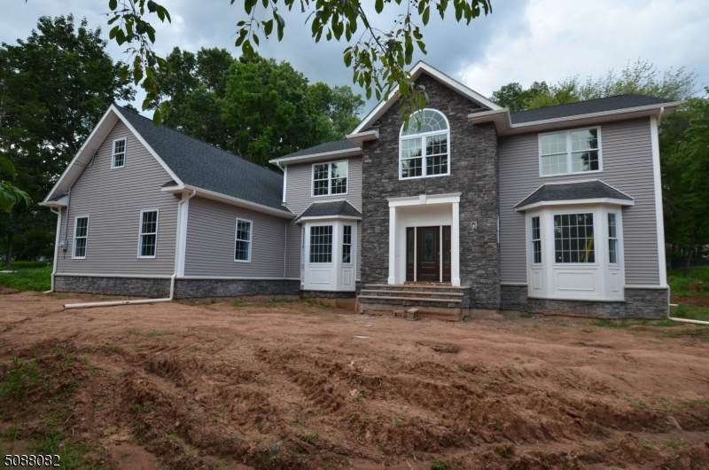 688 Foothill Rd - Photo 1