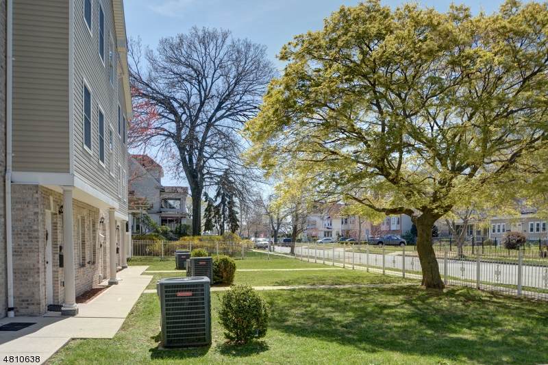 56 S Maple Ave - Photo 1