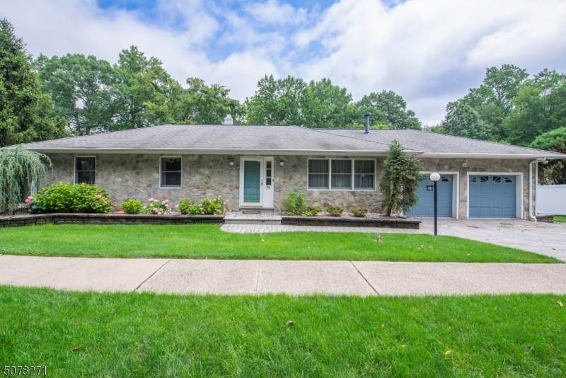 96 Lions Head Dr - Photo 1