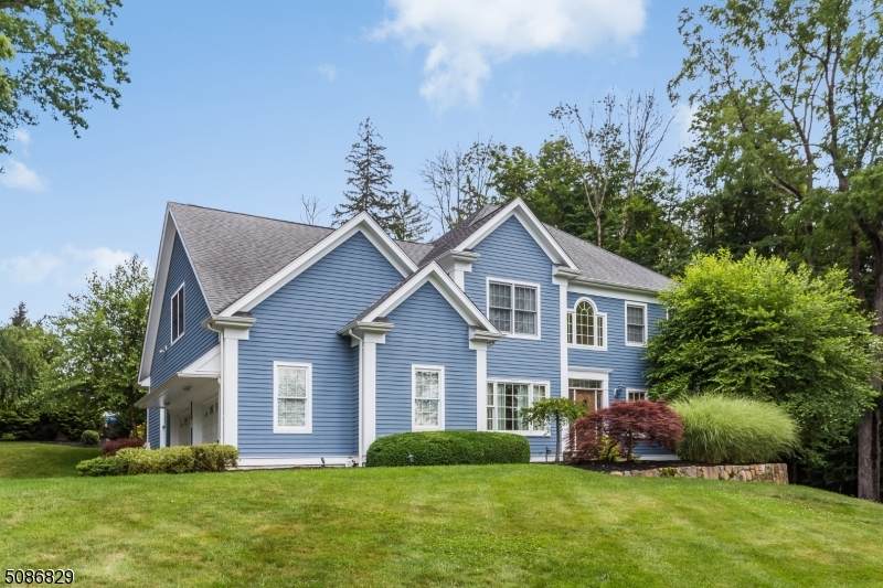 148 Park Ave - Photo 1