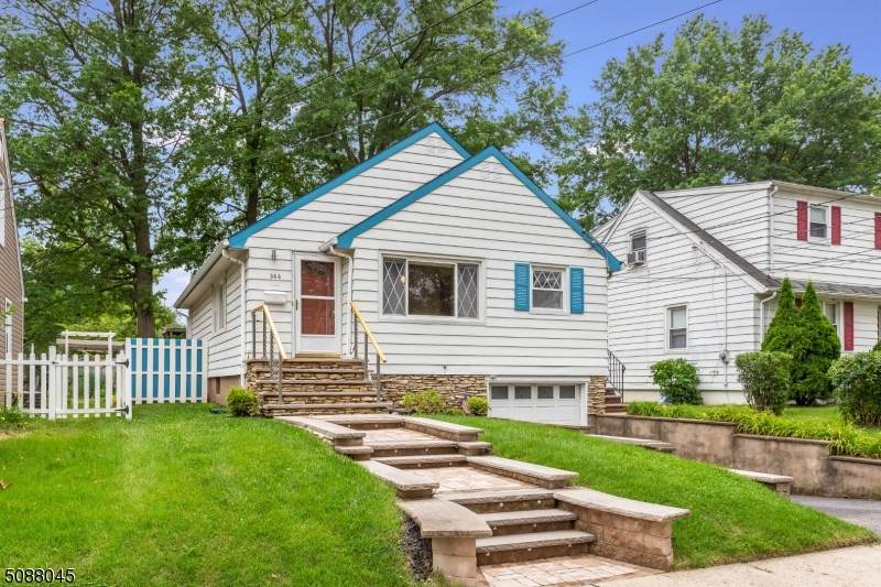 266 Linden Place - Photo 1