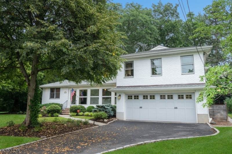 18 Dorset Ln - Photo 1