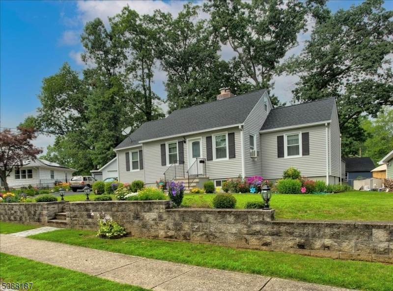 224 Lake Shore Dr - Photo 1