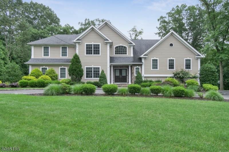 2 Sandalwood Dr - Photo 1