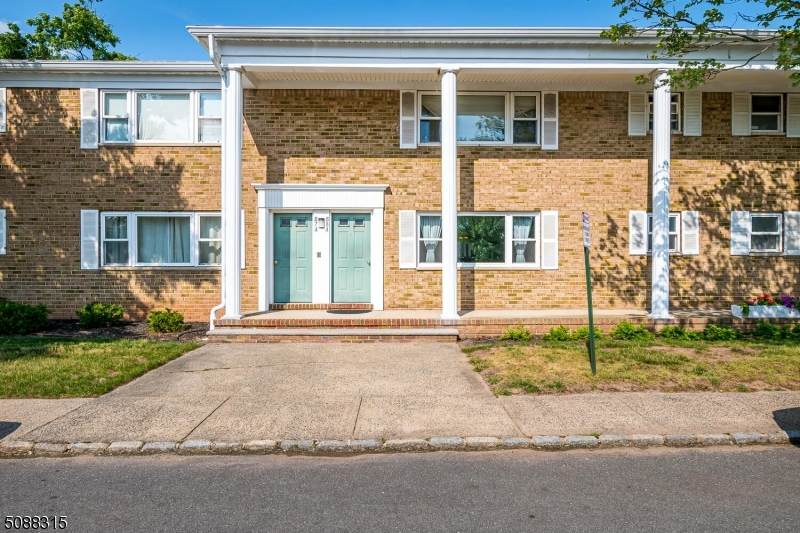 44 Judson - Photo 1