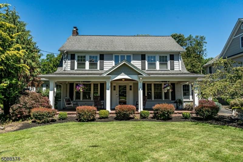 444 Mountainview Ter - Photo 1