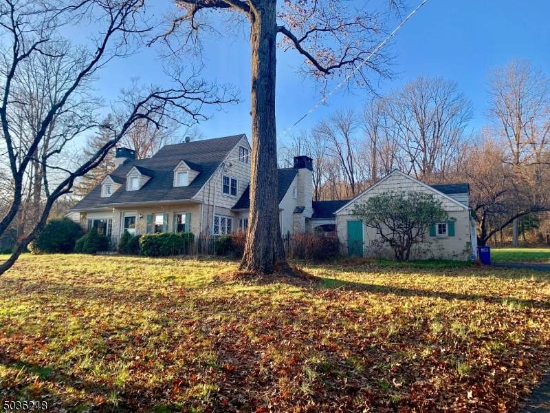 441 Valley Rd - Photo 1