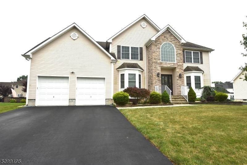 13 Colgate Ct - Photo 1