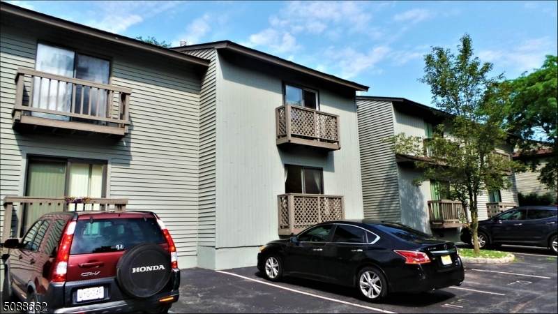 1109 Spruce Hills Dr - Photo 1