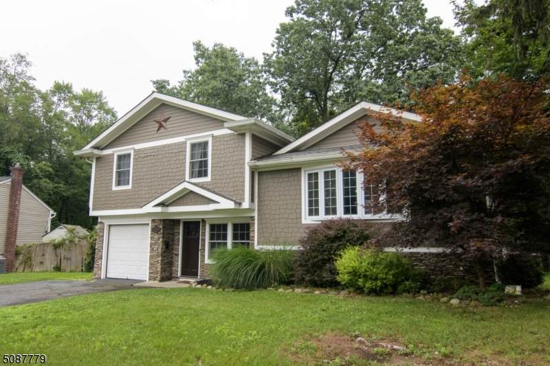 48 Hill Ct - Photo 1