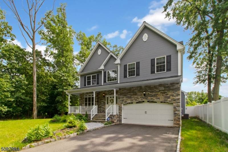 3 Loeser Ave - Photo 1