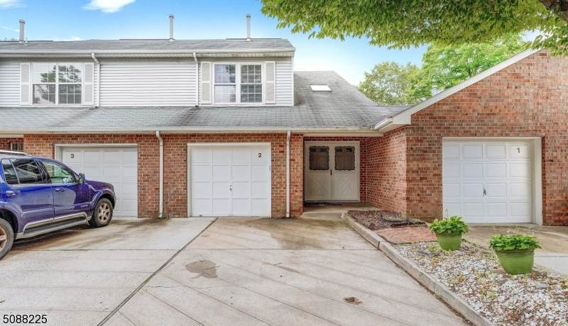 2 Gerald Ct - Photo 1
