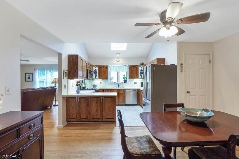 32 Edison Dr - Photo 1