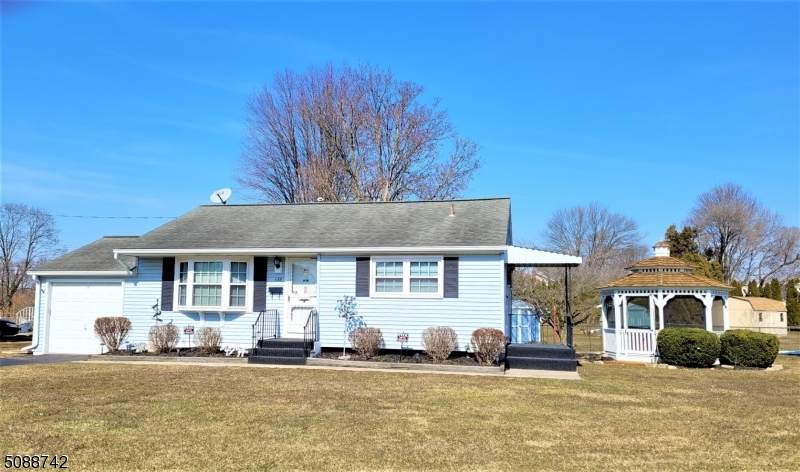 136 Center Rd - Photo 1