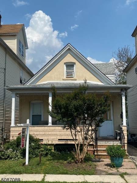 158 Shaw St - Photo 1