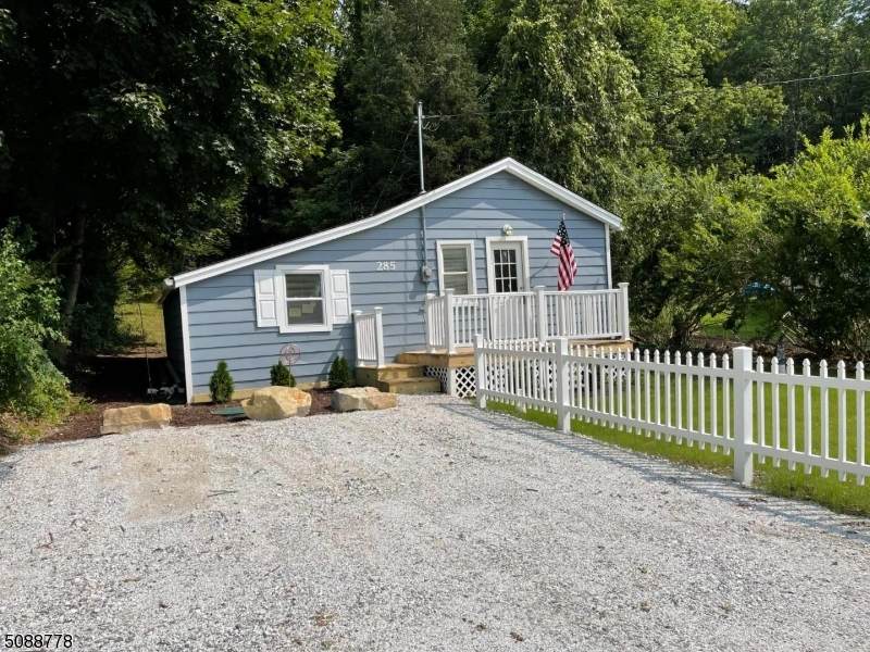 285 Stickles Pond Rd - Photo 1
