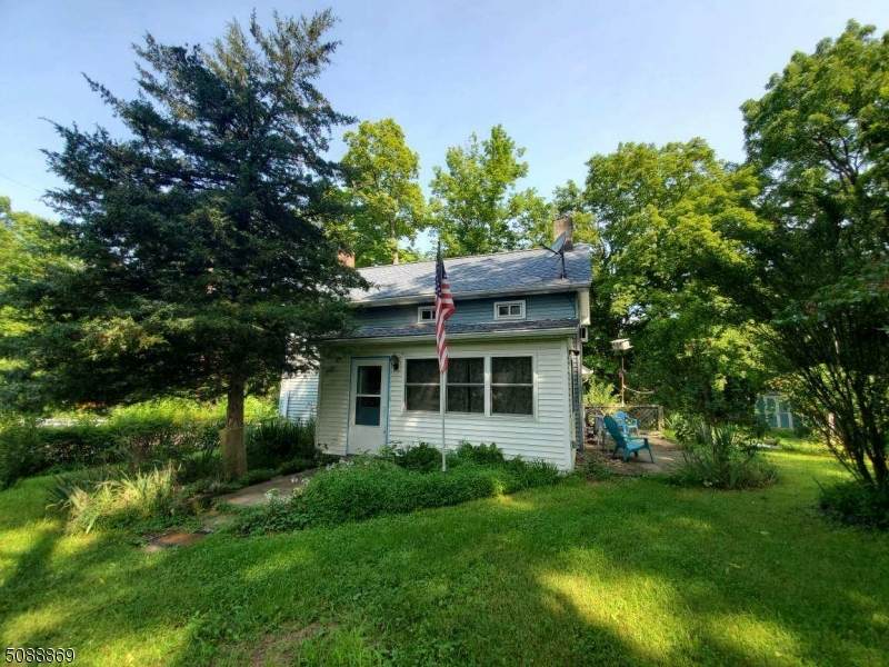 103 Halsey Rd - Photo 1