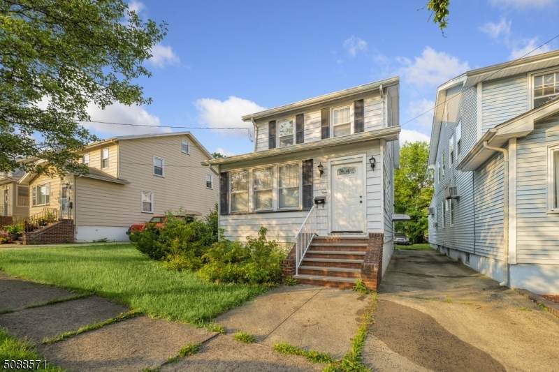 109 Sunset Ave - Photo 1