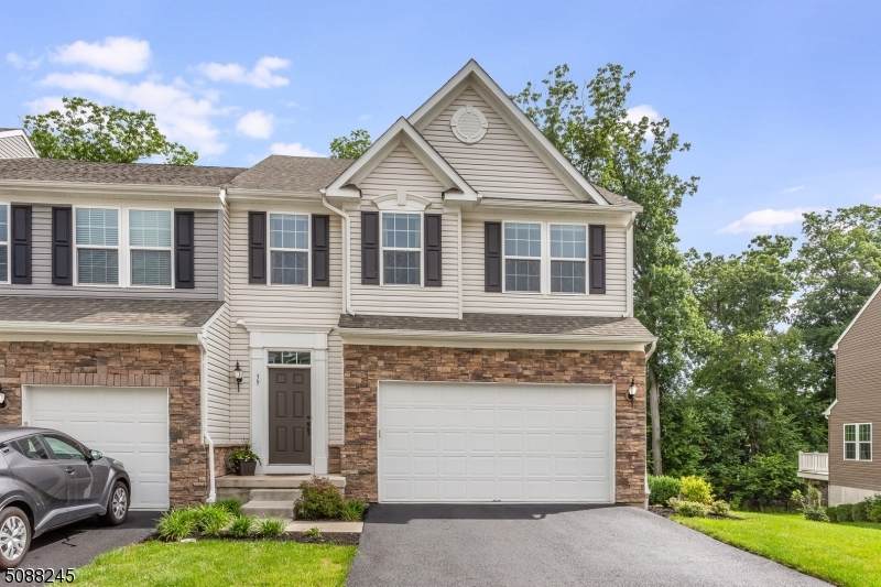 39 Woodland Way - Photo 1
